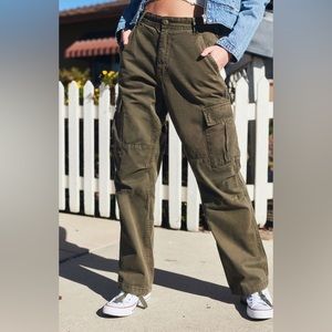 ISO POST. DO NOT BUY